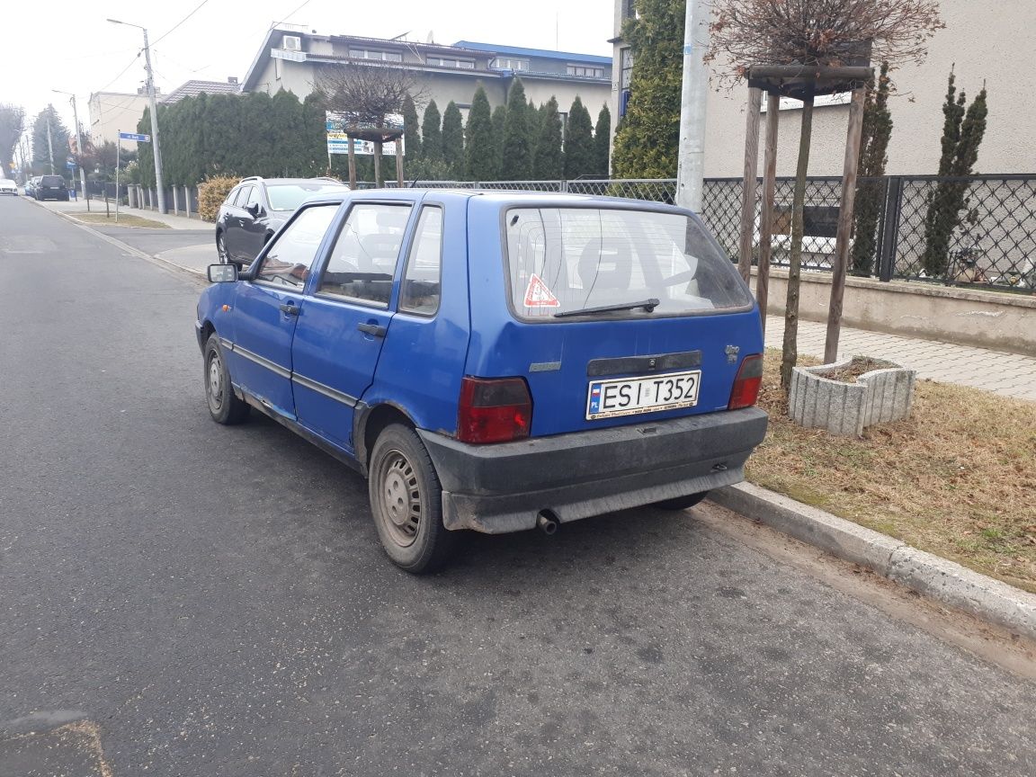 Lampa FIAT UNO 1.0 benzyna tylna