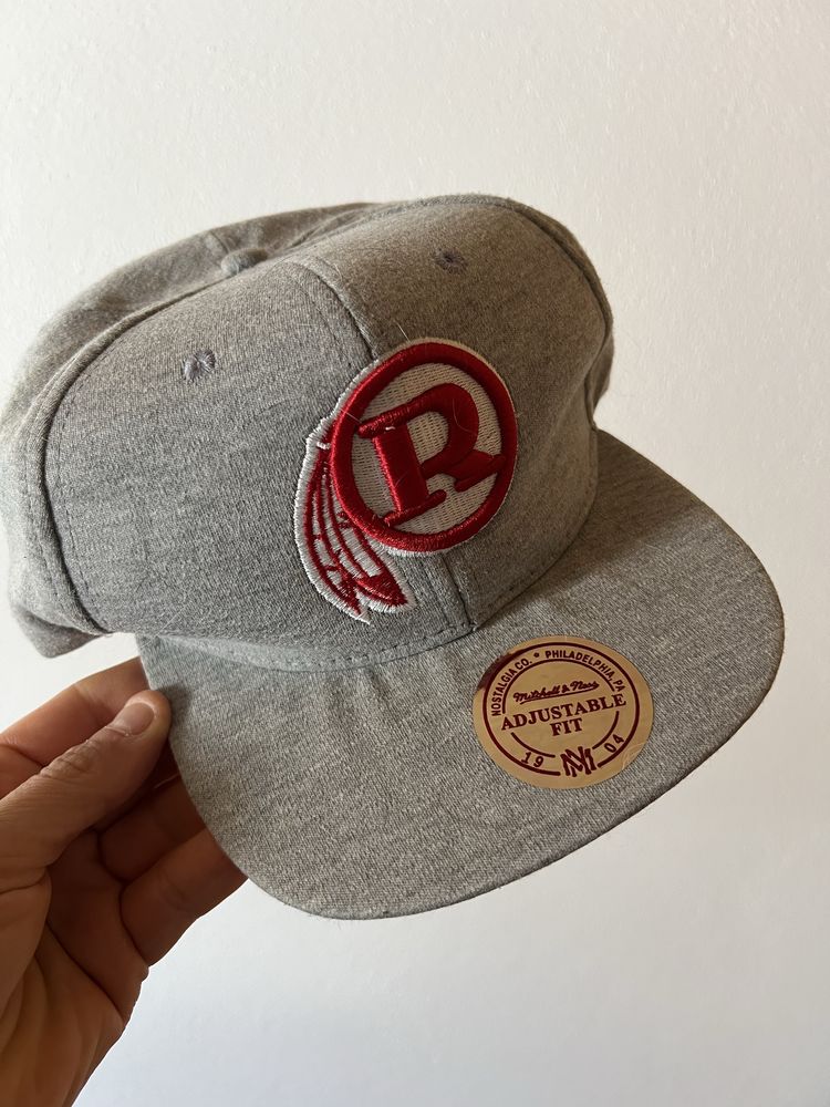 Bonés caps como novo