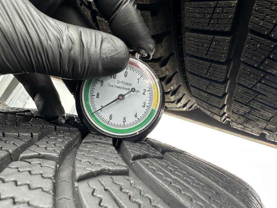 Шини б/у 225/45 R19 Bridgestone 4шт