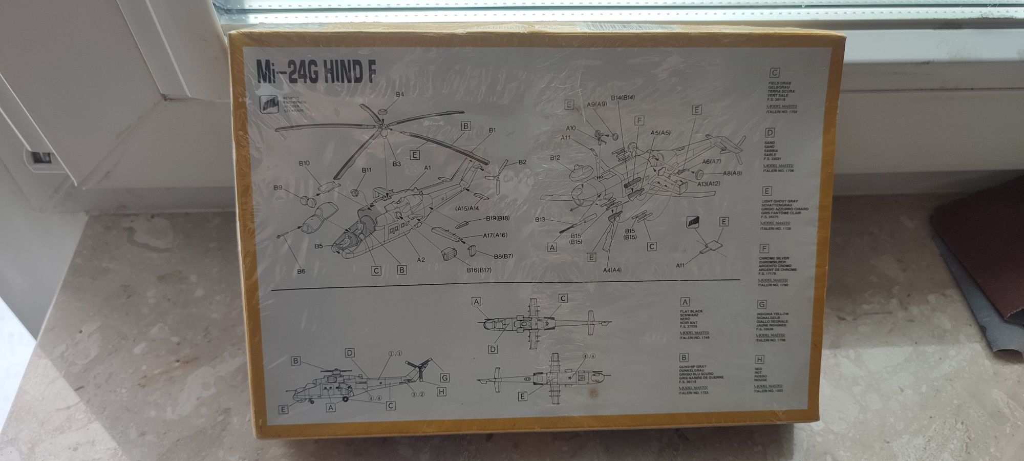 Model śmigłowca MI-24 italeri 875