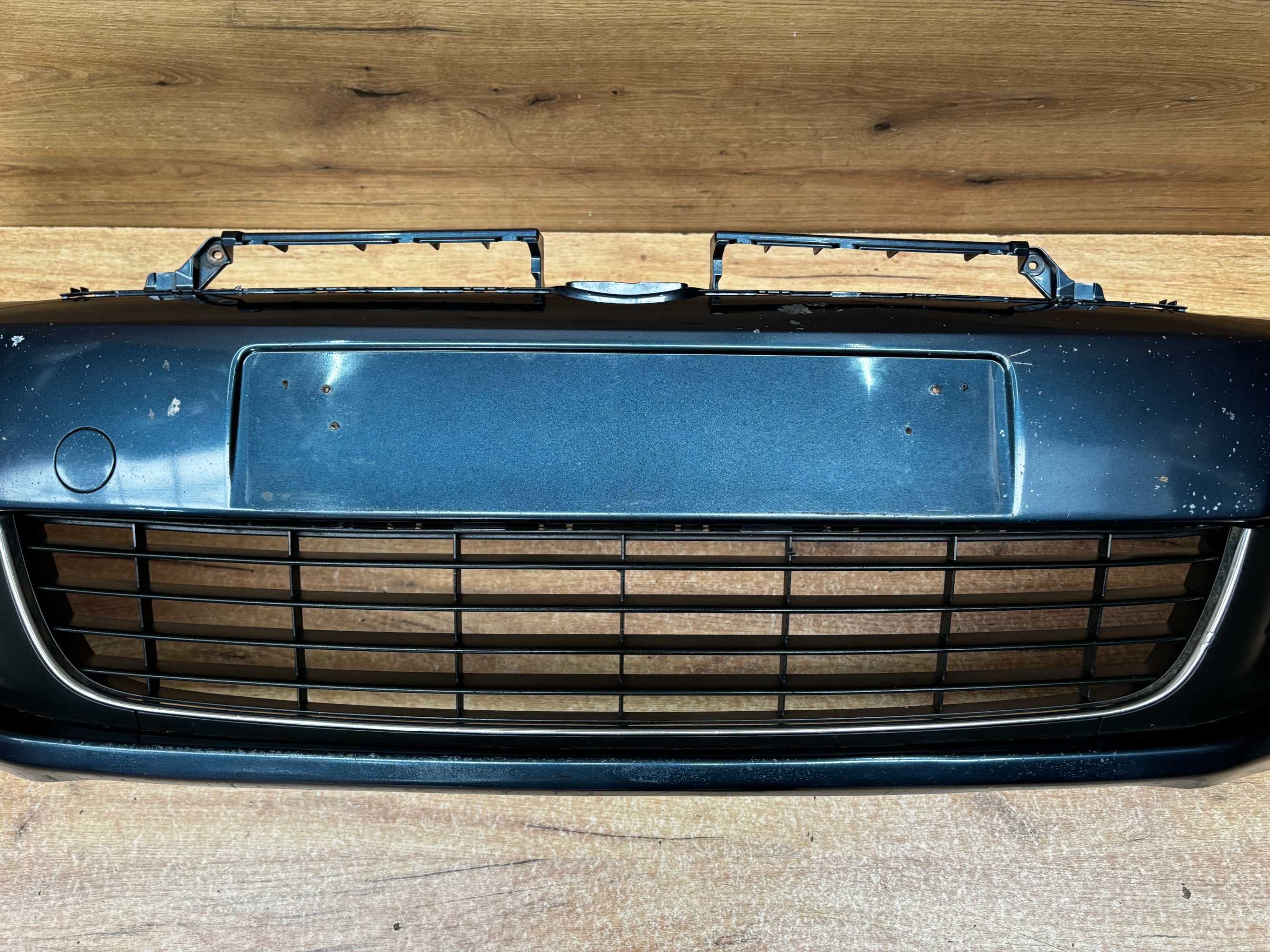 Zderzak przedni Volkswagen Golf 6 kolor lc5f