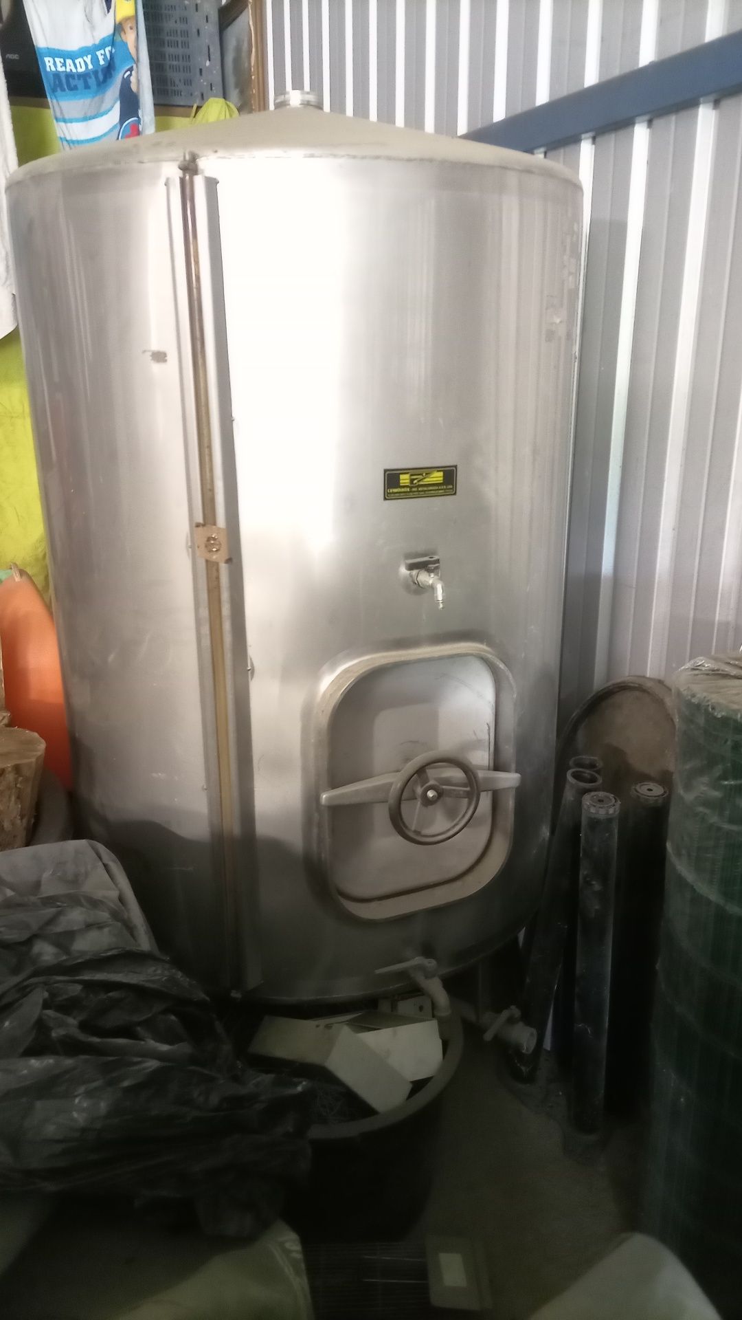 Cuba Inox 1000L.
