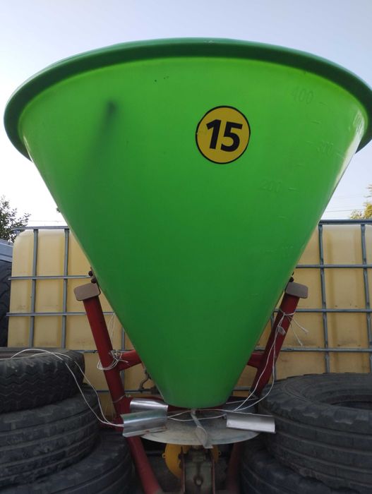 Тракторний прицеп 2 ПТС 4 (мажара). РУМ 500 літрів