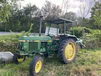 Ciągnik John Deere 1040