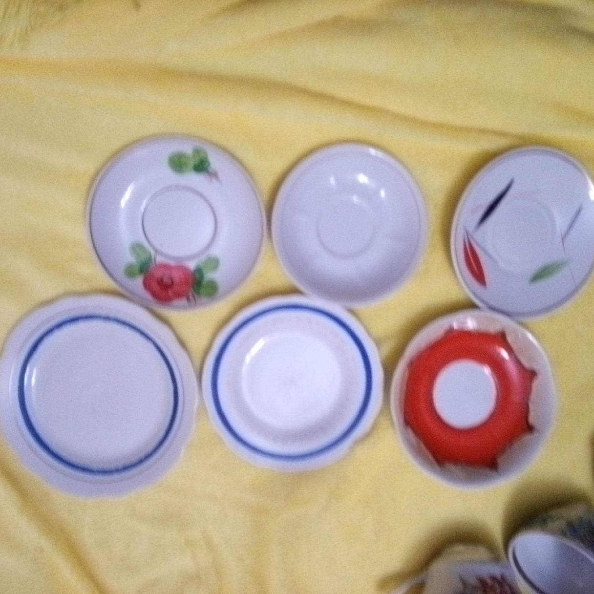 Різний посуд для кухні