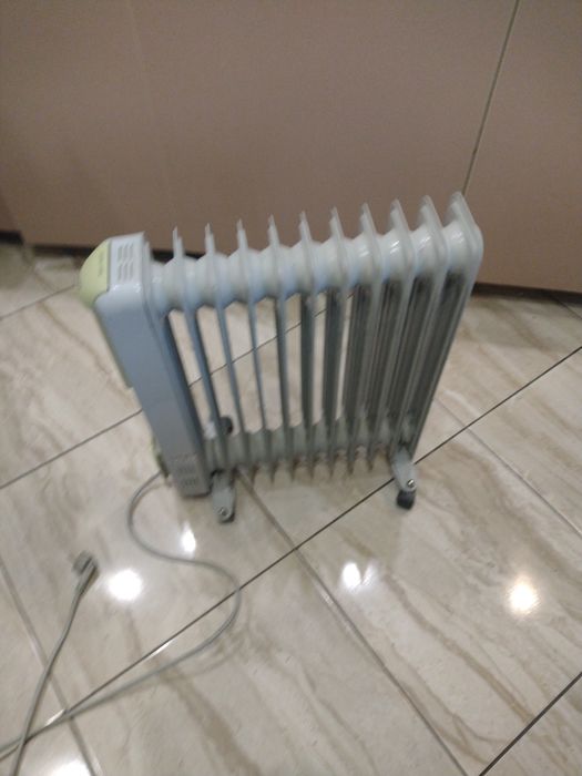 Обігрівач масляний SCARLET