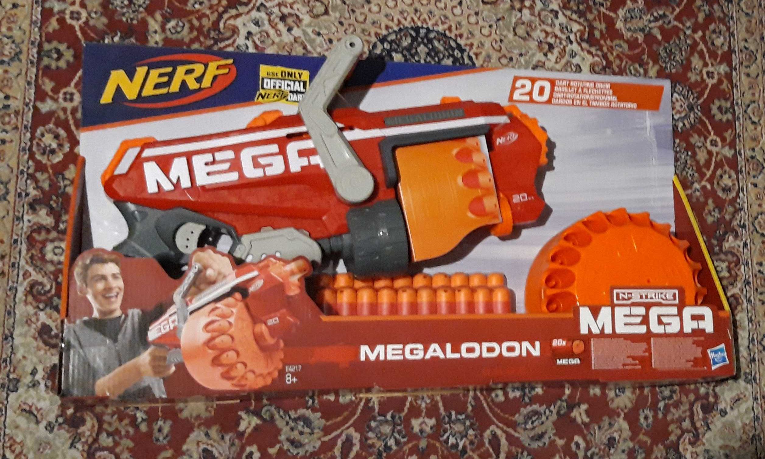 Lançador de dardo NERF MEGALODON - Artigo NOVO.