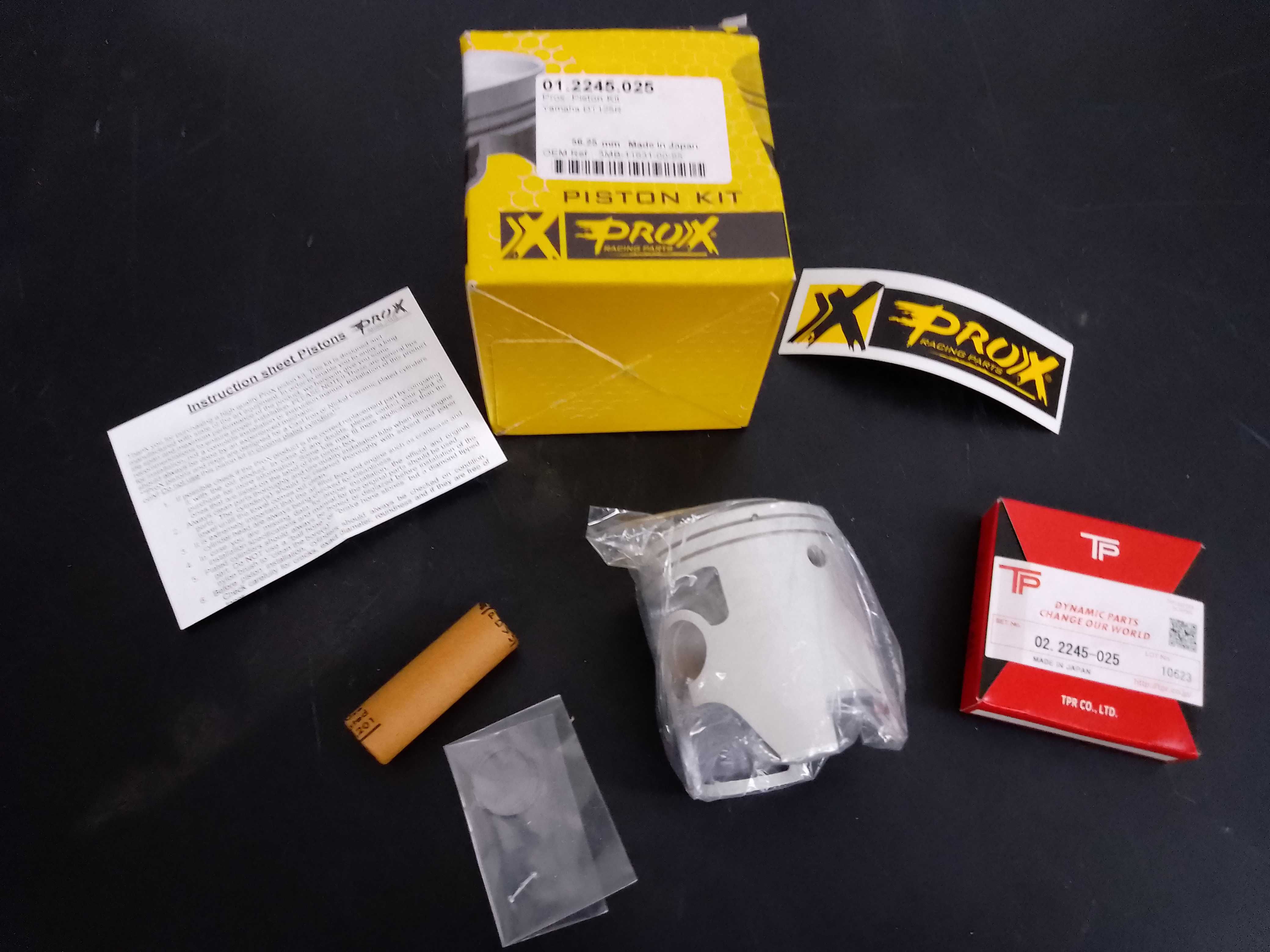 Kit plásticos + Autocolantes Yamaha Dtr 125 monster redbull original