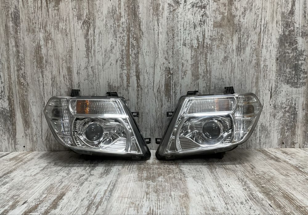 Фари Nissan Pathfinder R51 Рестайлінг Ксенон Лінза Фара Права Ліва