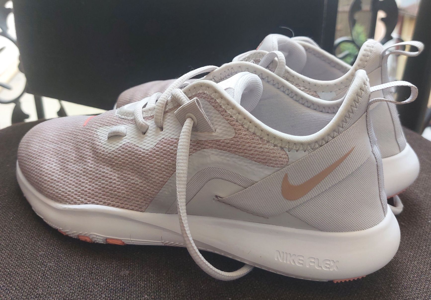 Жiночi кросiвки NIKE flex tr9 , 40 р