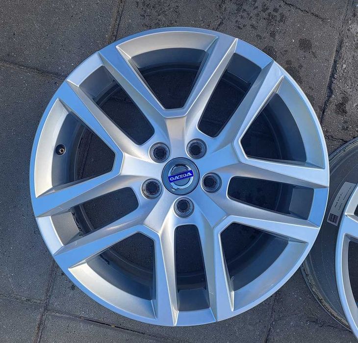 5x108 18 Volvo xc60 xc70 s90 v90 xc40 v60 s60 s80  orginane fabryczne