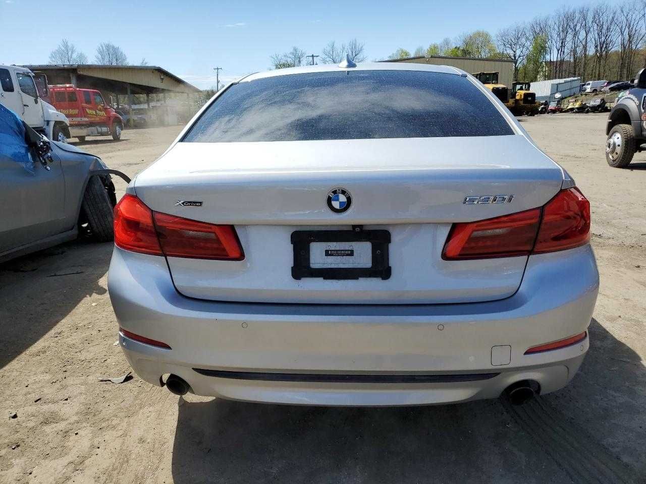 2019 Bmw 530 Xi SILVER