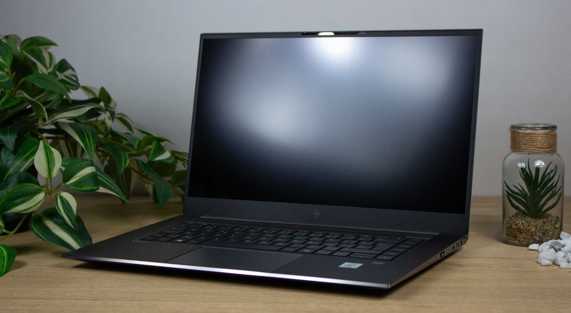 Laptop HP ZBook Studio G8 | i9 - 11950H | Nvidia RTX A2000 | 32 GB RAM