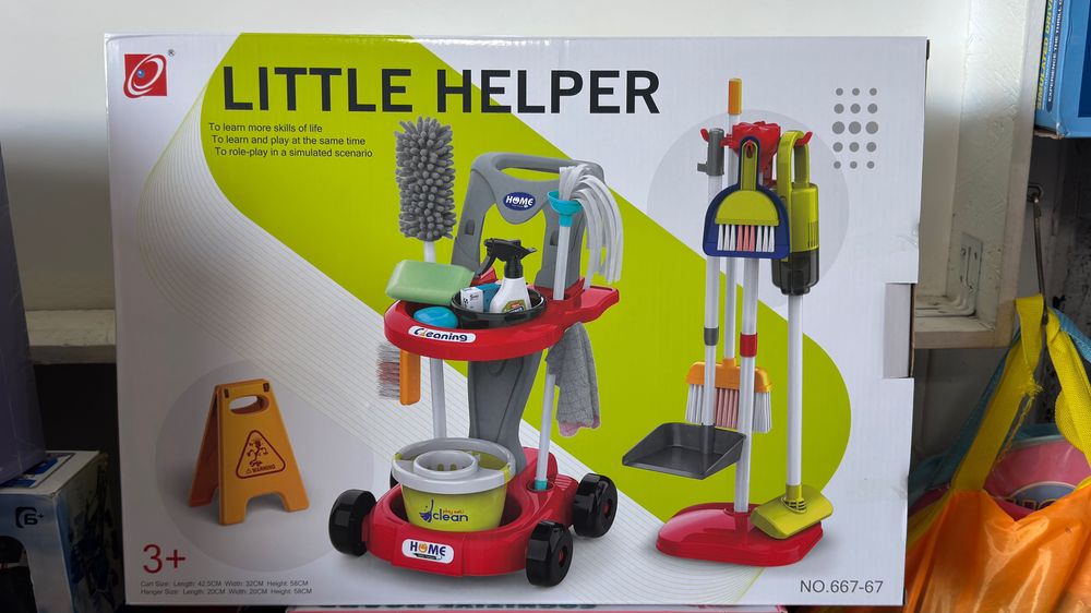 Набір маленька помічниця Little Helper набір для прибирання