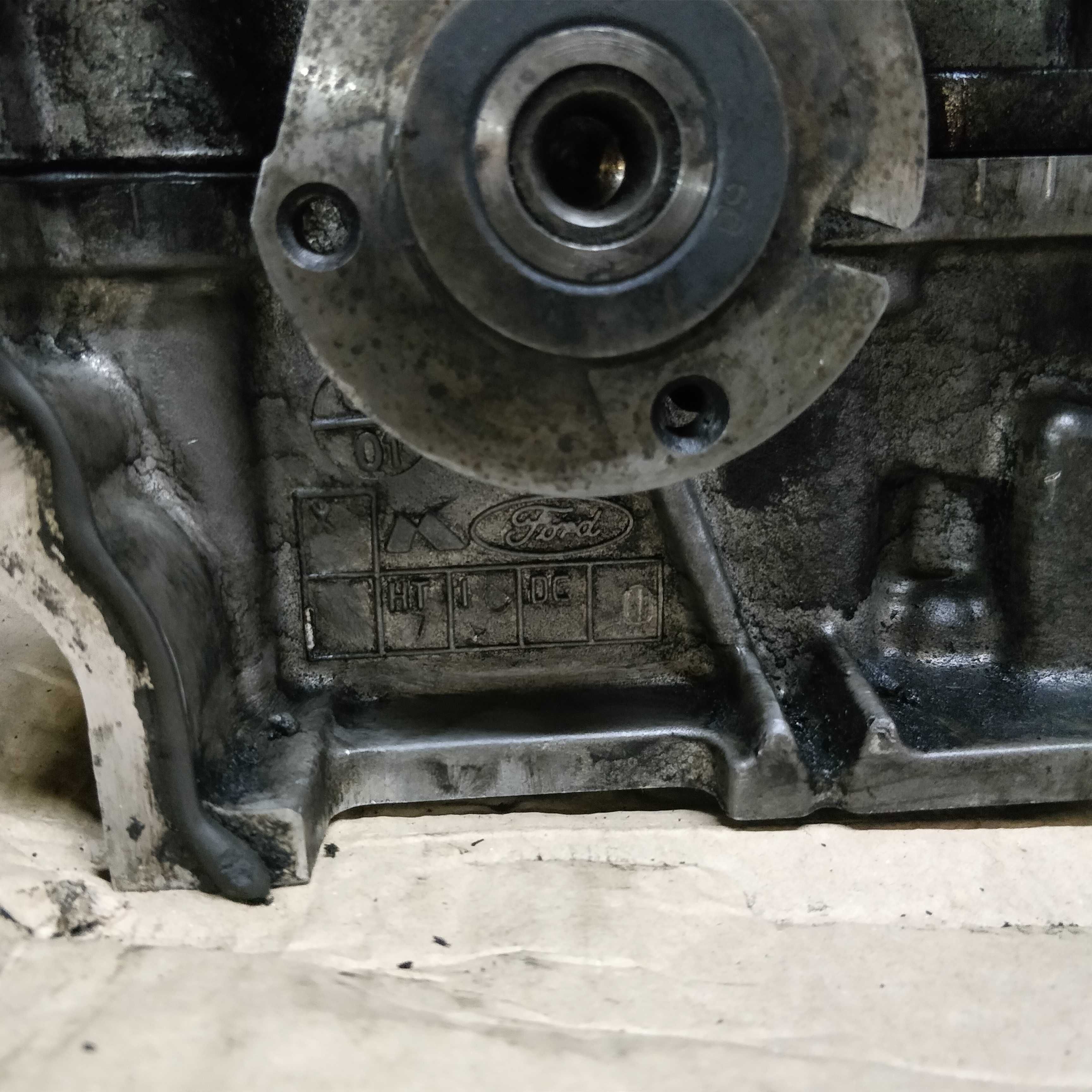 Головка блока циліндрів FORD  TRANZIT MONDEO 2,0. 1C1Q6090AC