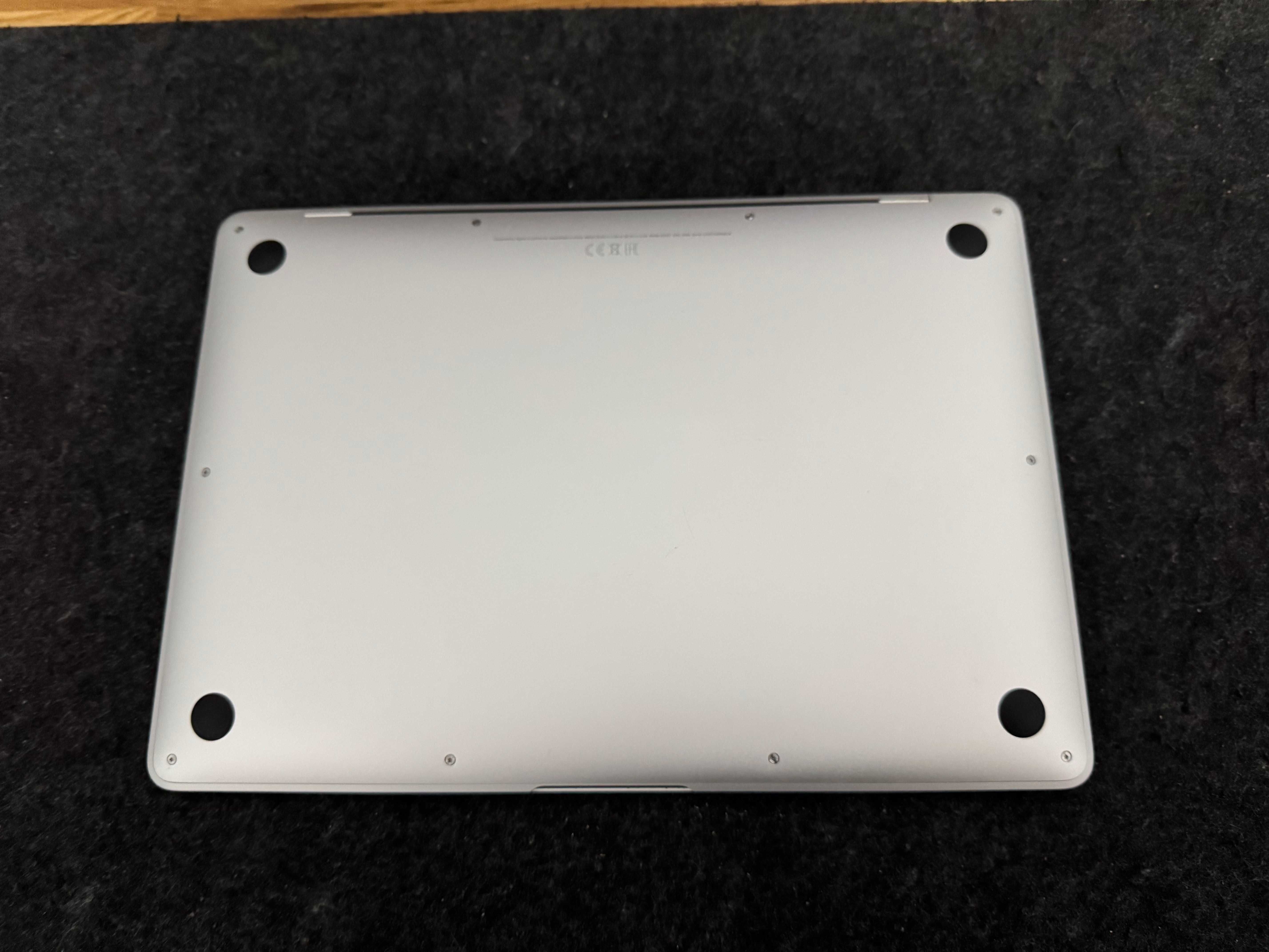 MacBook Air 2020 M1 16GB 256GB
