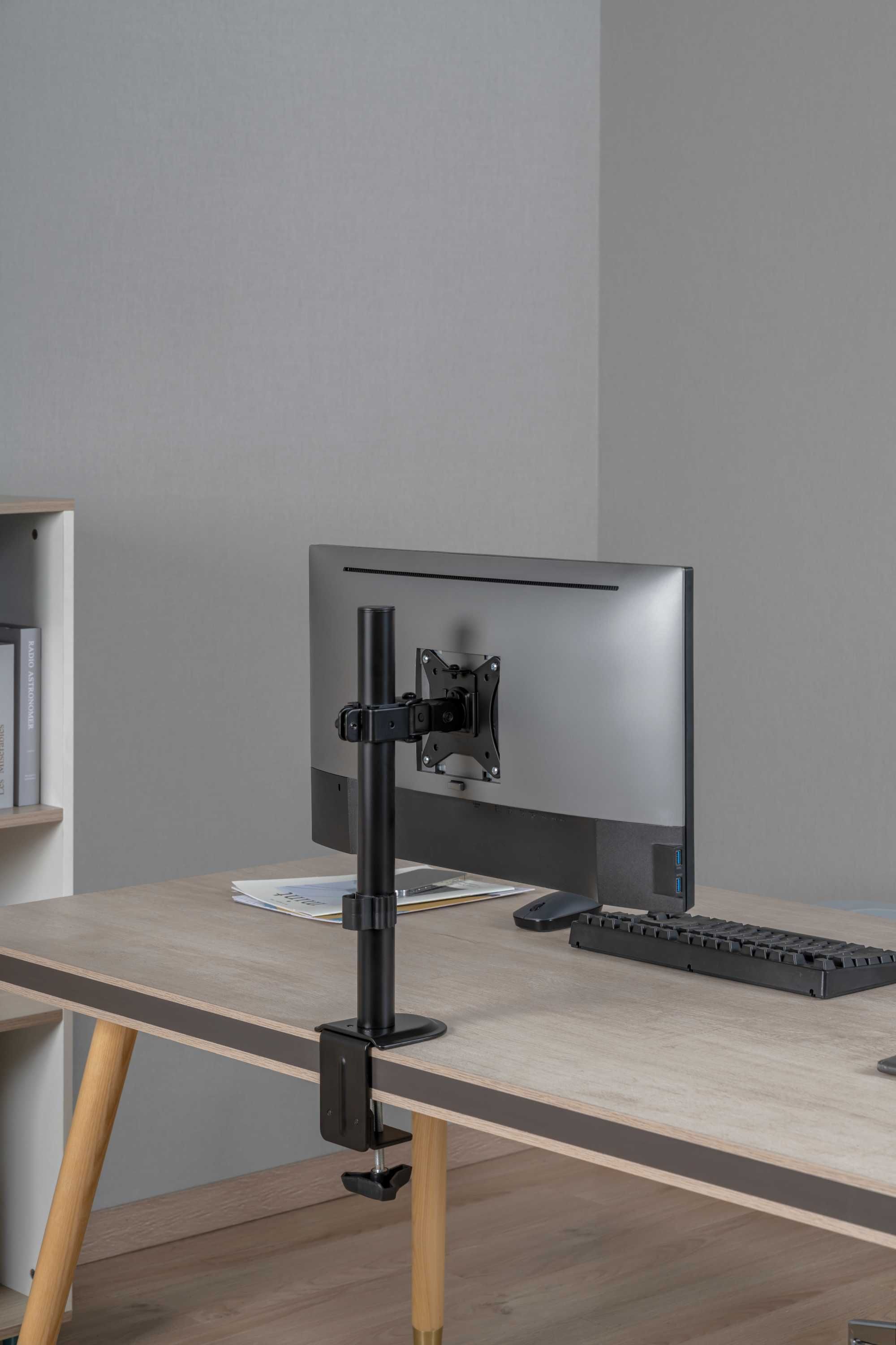 Настільний кронштейн для монітора 17"-32" Brateck LDT66-CO1