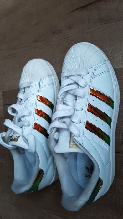 Ténis Adidas Superstar (metalic multicolor)