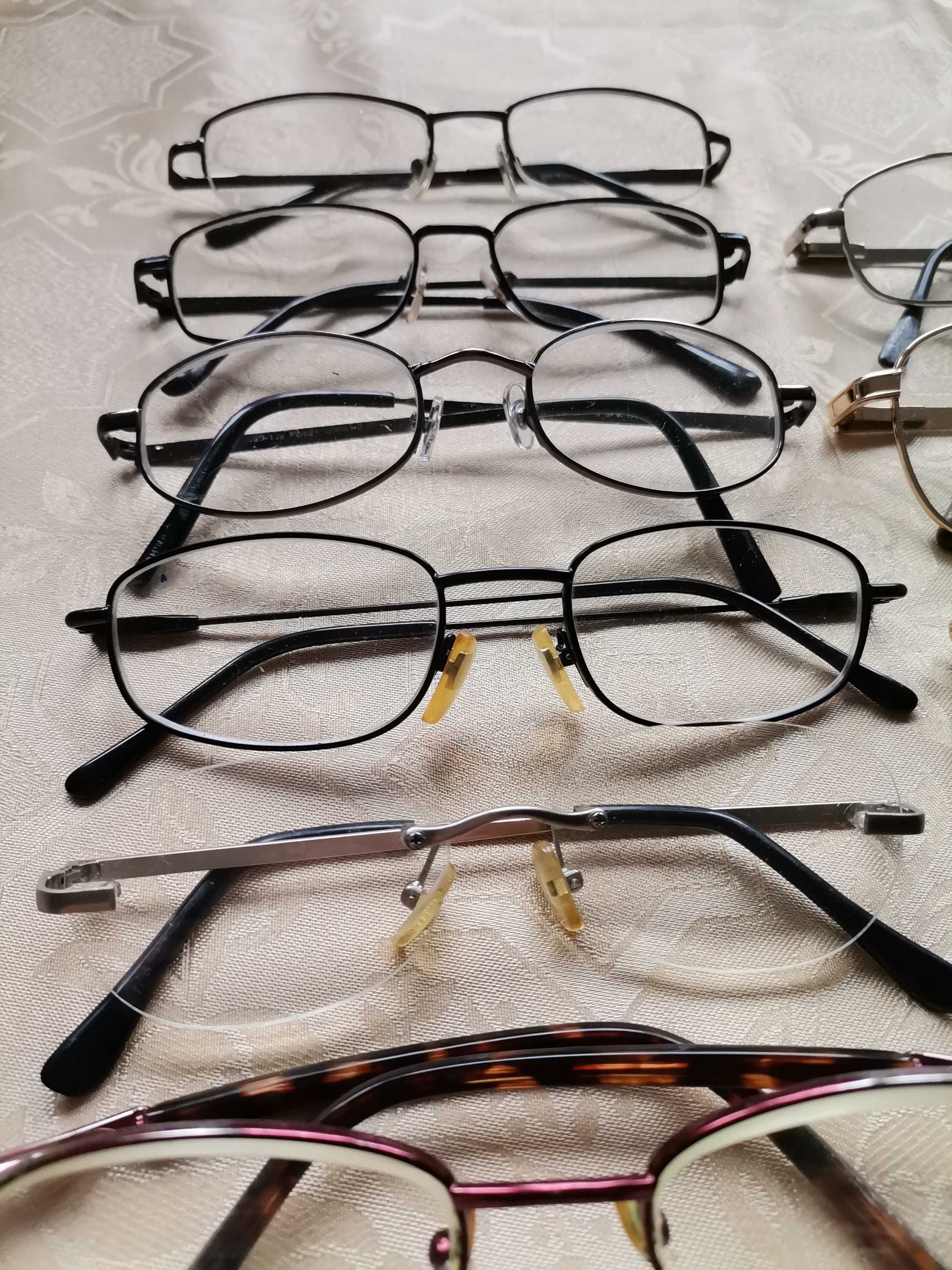 Okulary korekcyjne, stare okulary, oprawki okularowe - zestaw