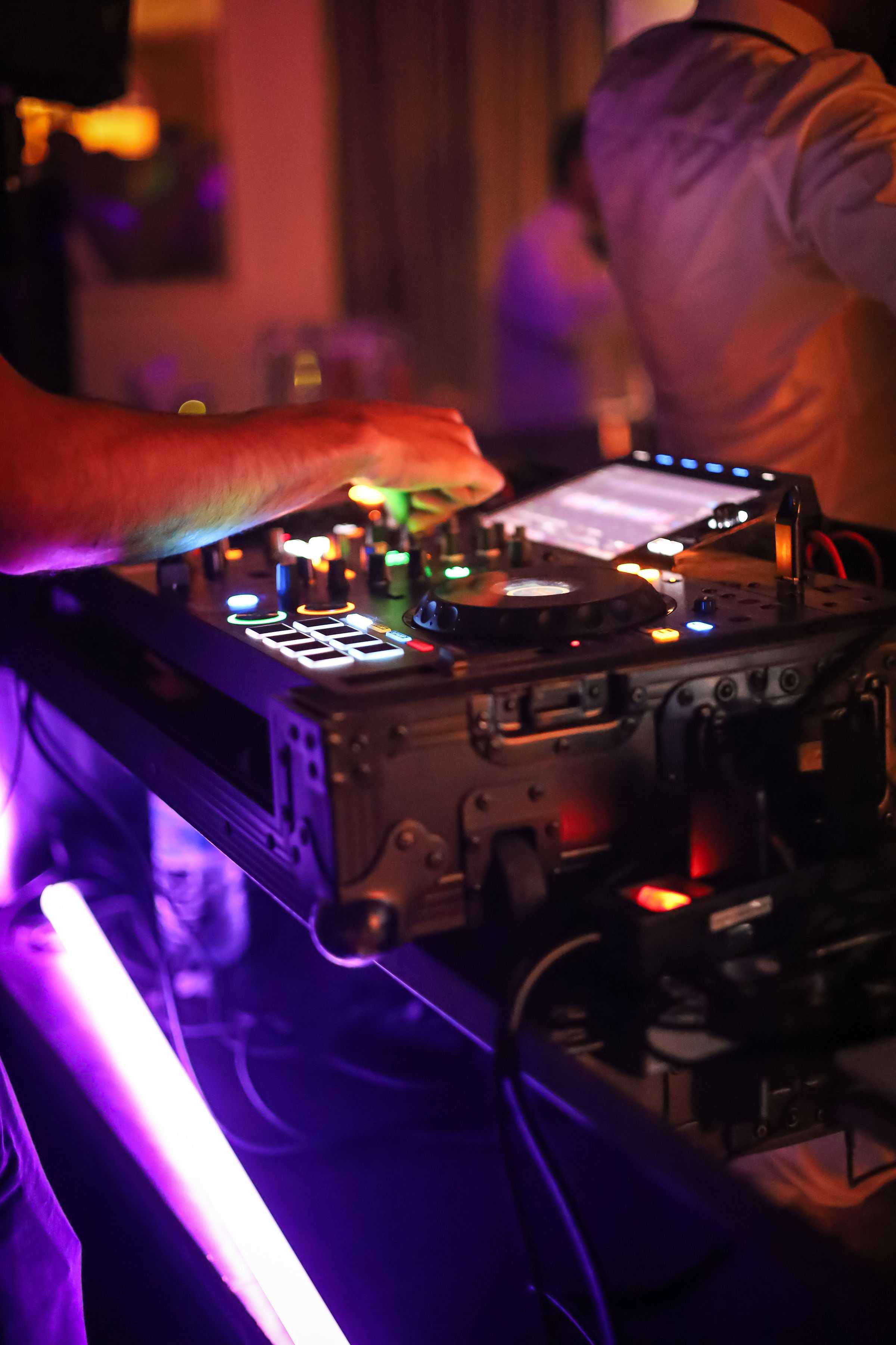 Pioneer XDJ-RX3 to Rent