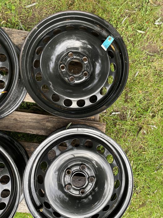 Felgi stalowe 5x100 15 VW Polo Audi A1 Seat Ibiza Skoda Fabia Jak nowe