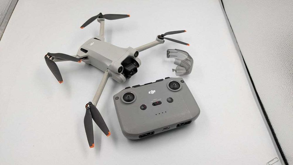 Дрон DJI Mini 3 Pro у чудовому стані!