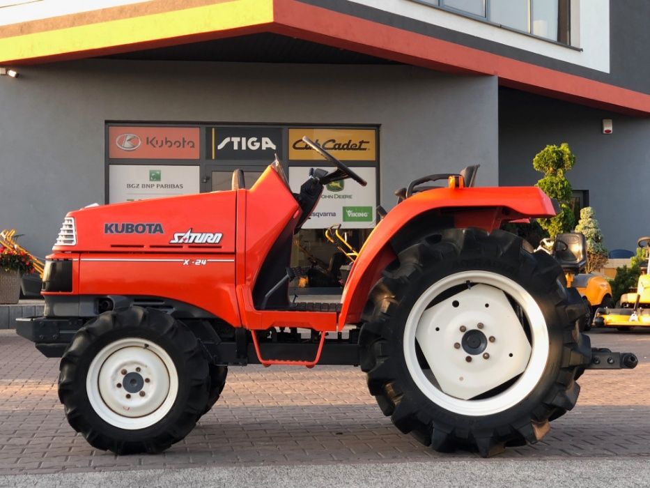 Traktor Kubota Saturn X24 , 4x4 moc 24KM sadowniczy, 4 cylindry, ładny