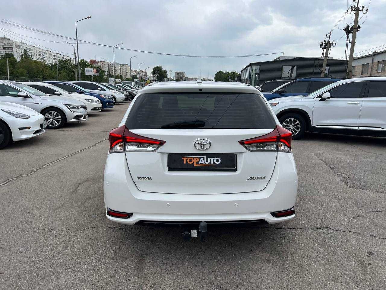 Toyota Auris 2016