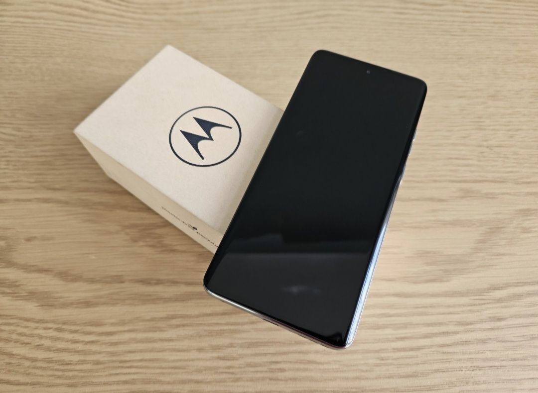 Smartfon MOTOROLA EDGE 40 Neo 12GB/256GB  miętowy (4577)