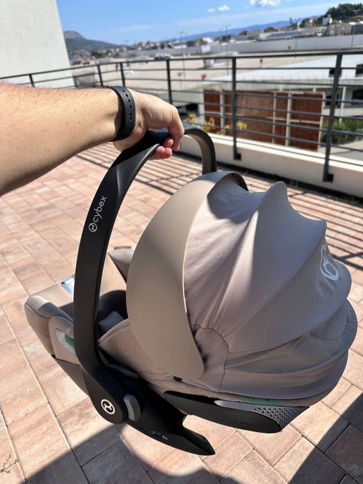 Cybex Cloud T i-Size Plus