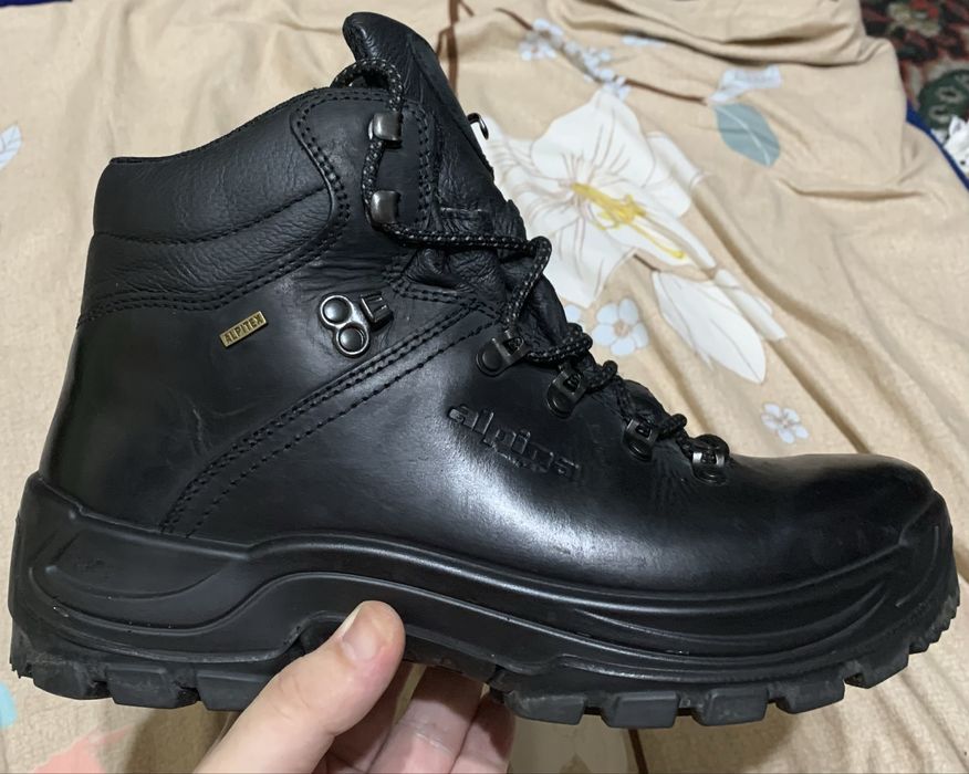 Черевики чоловічі Alpina Tundra 42 р