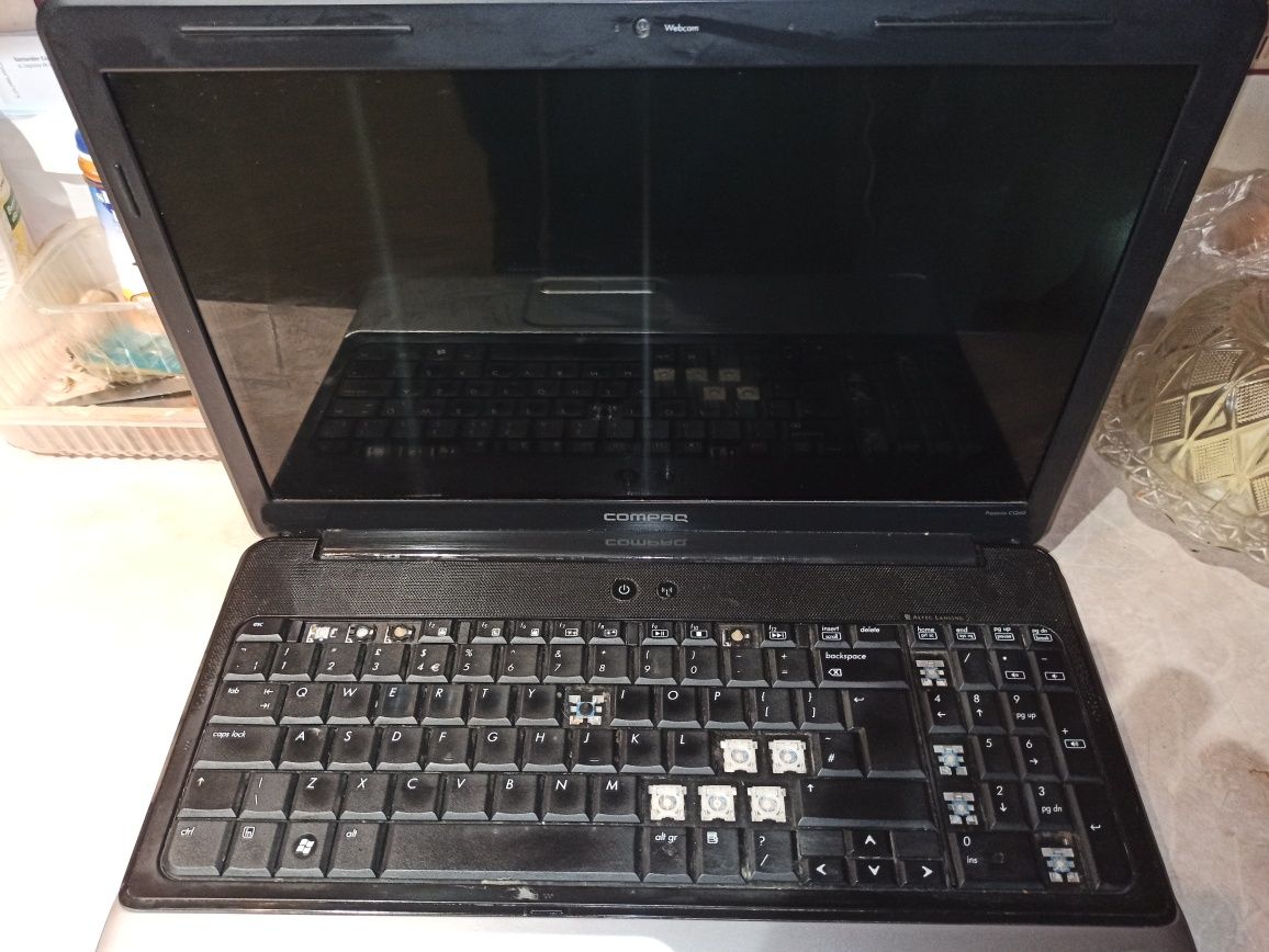 Sprzedam starego laptopa HP Windows 7