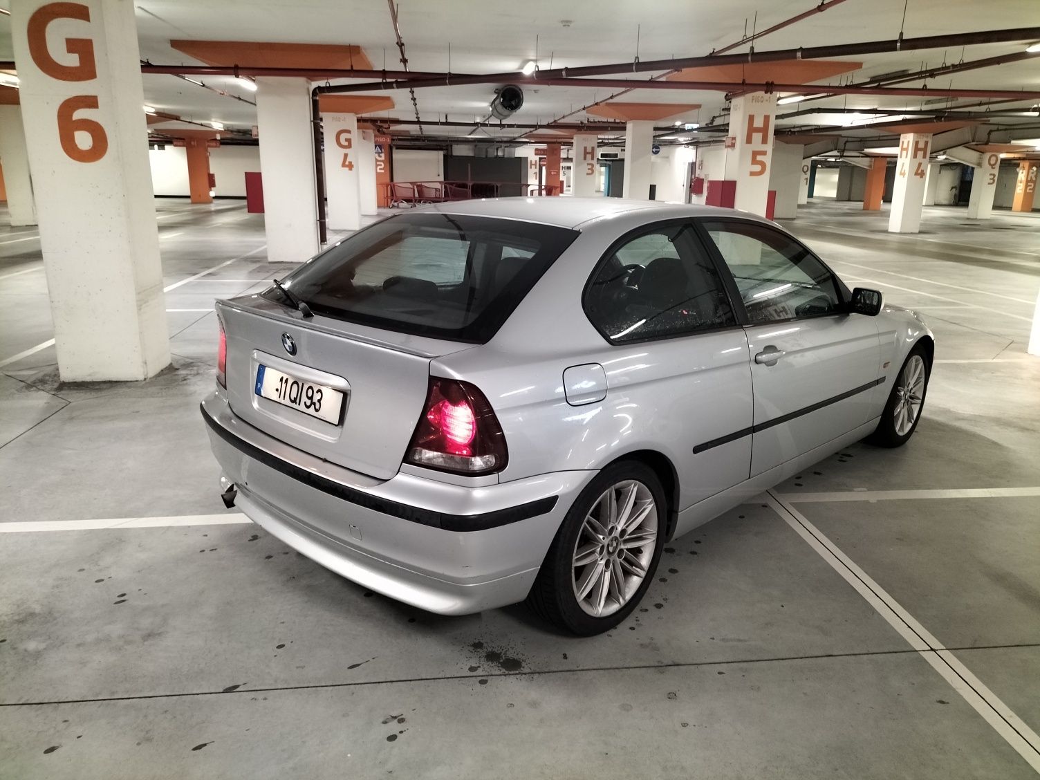 BMW 318ti compact