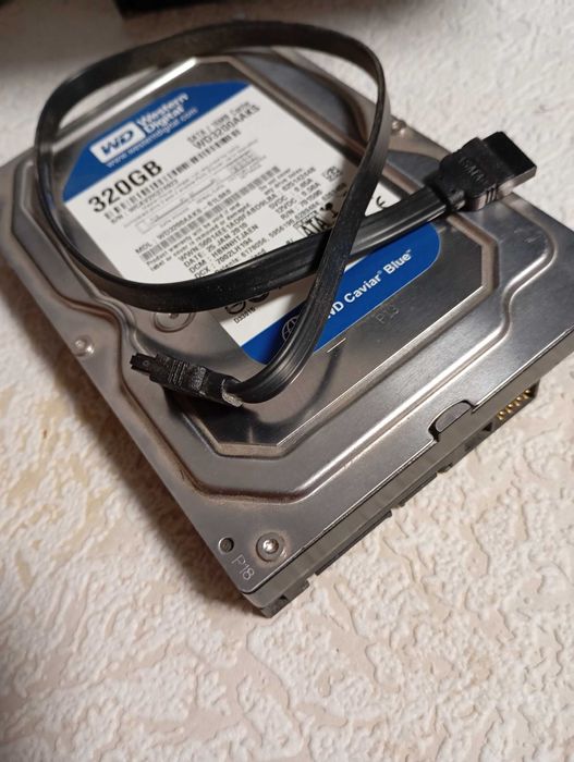 Продам ЖД на 320gb в відмінному стані + вже на дискі э windows 10.