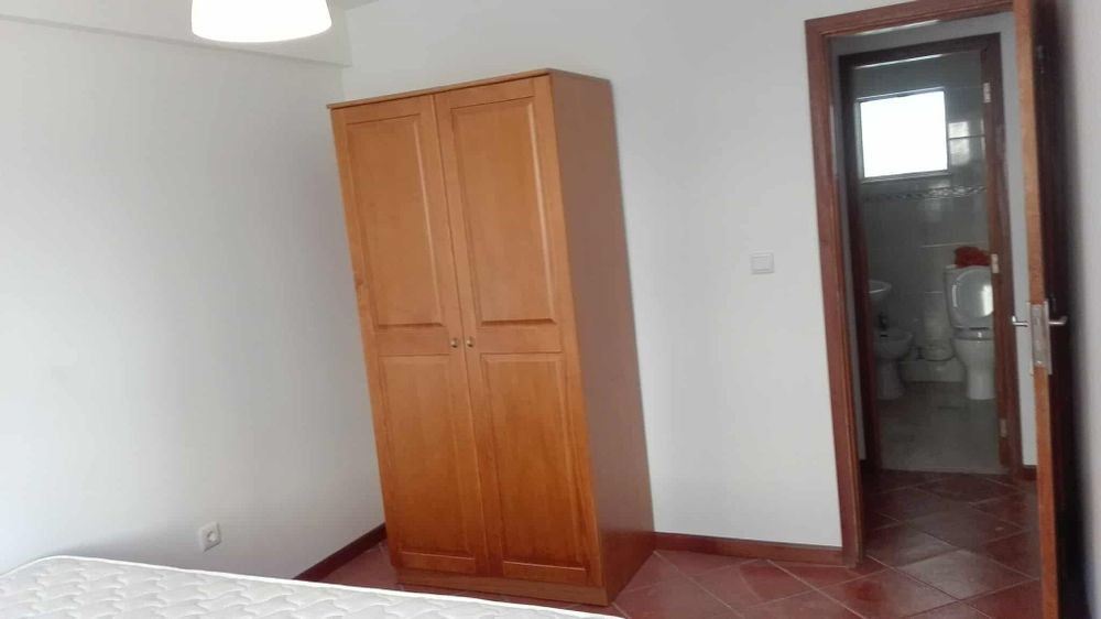 Alugo T1 vilarinho do bairro