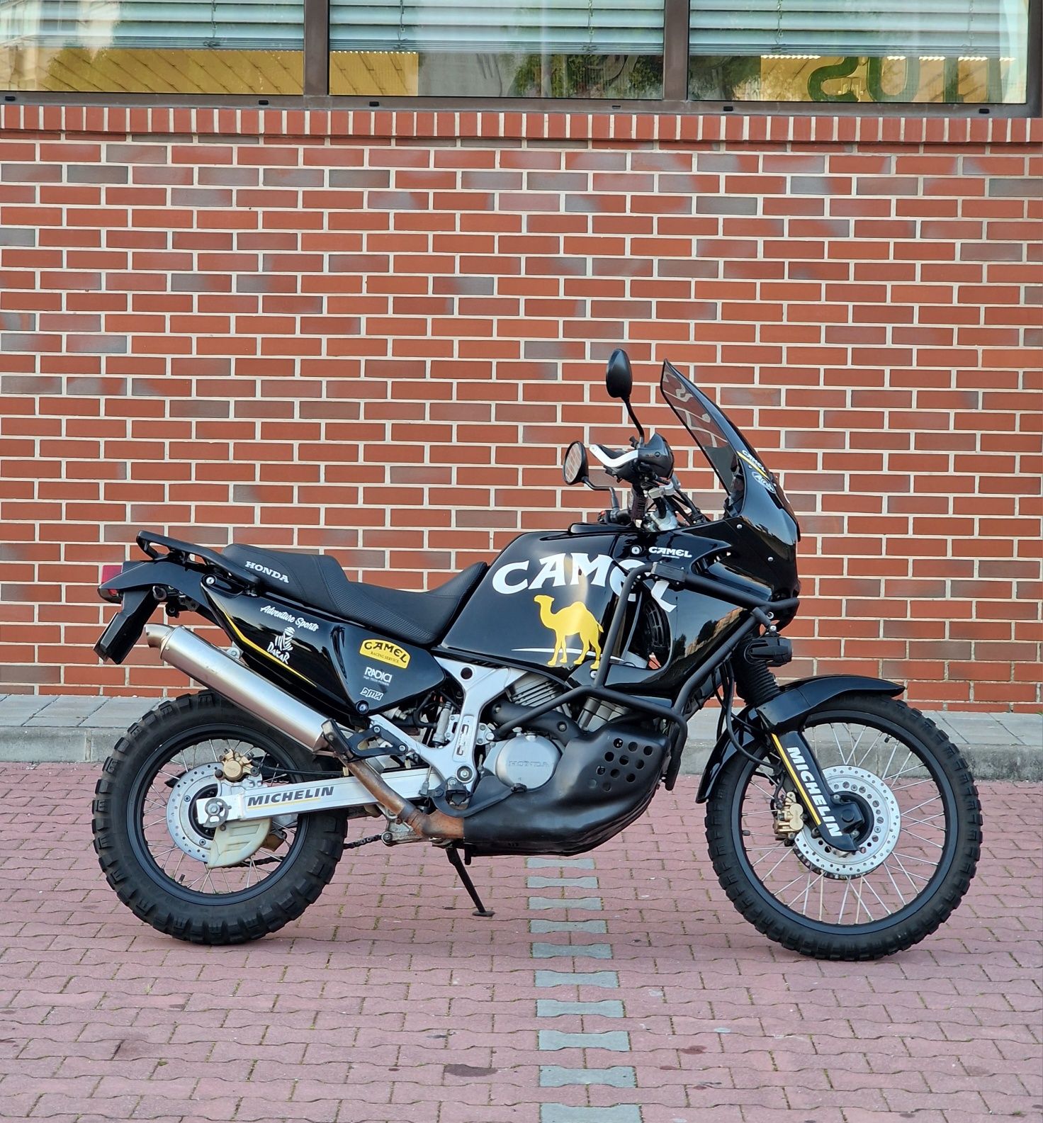 Honda Africa Twin XRV 750