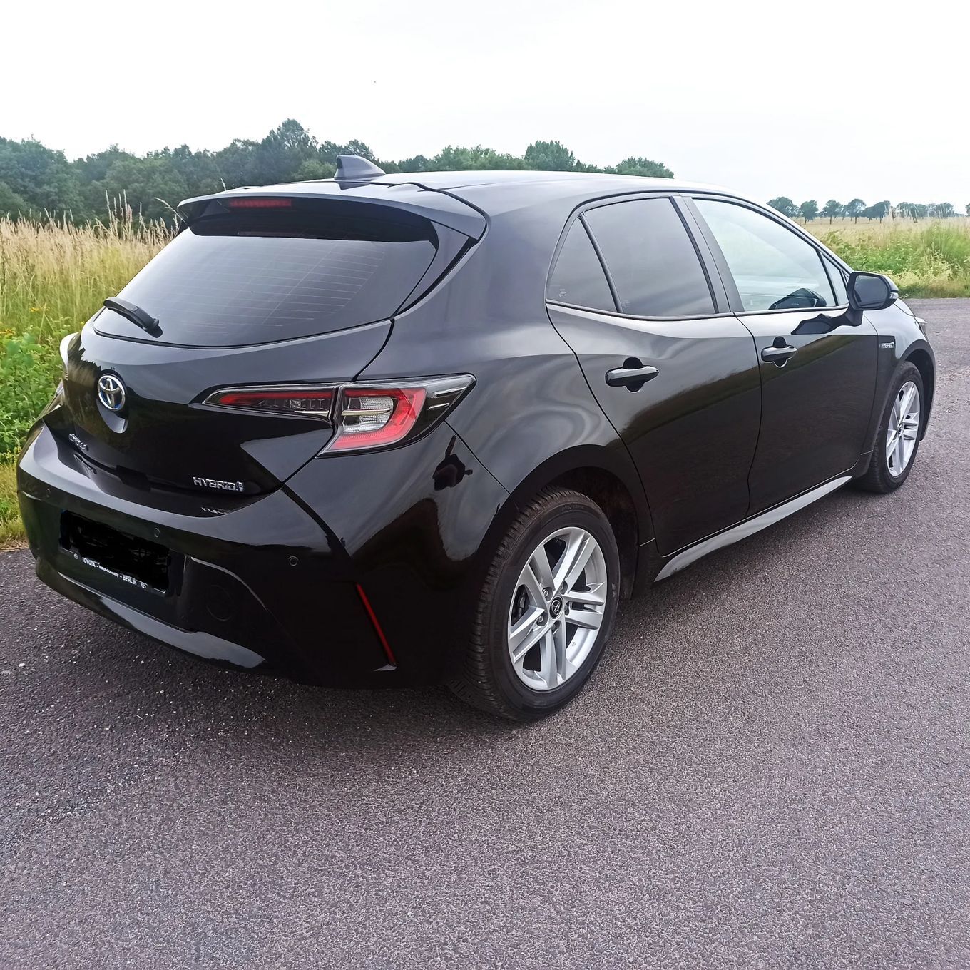 Toyota Corolla Hbryda Android auto, kamera, automat, grzana kierownica i fotele przód