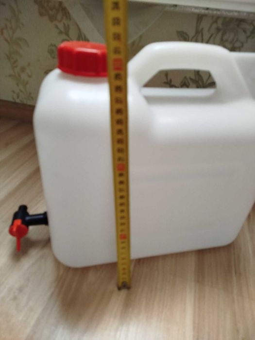Каністра з краном для питної води 10-20л.Канистра с краном пищевая 10л