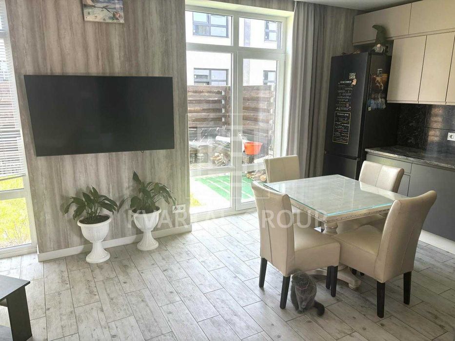 БЕЗ КОМІСІЇ! ТаунХаус з ремонтом і меблями. ТОП локація. Поруч ЛІс