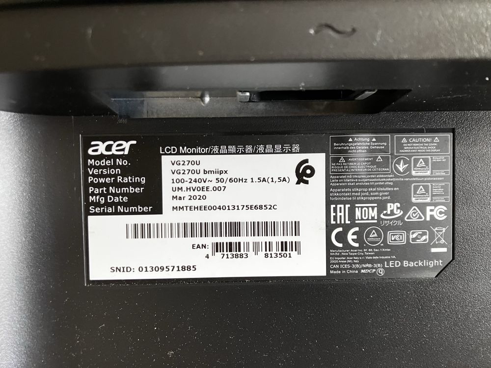 Monitor Acer Nitro 27” VG270U