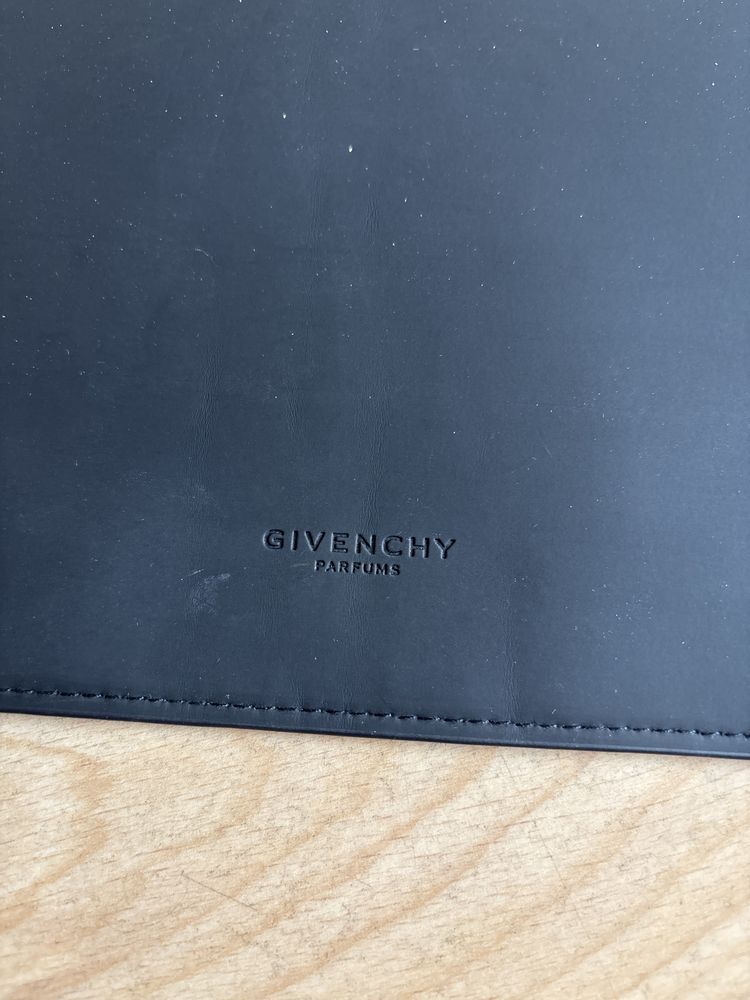 Ofertówka Givenchy