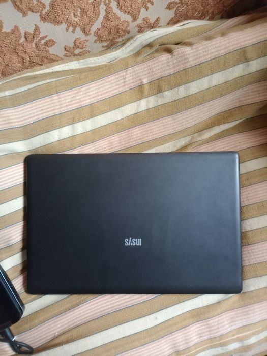 Notebook novo em bom estado