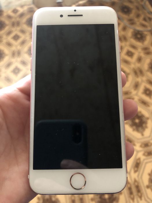 Продам айфон7 (32гб)