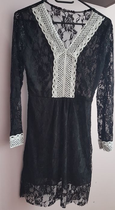 Sukienka koronkowa XS