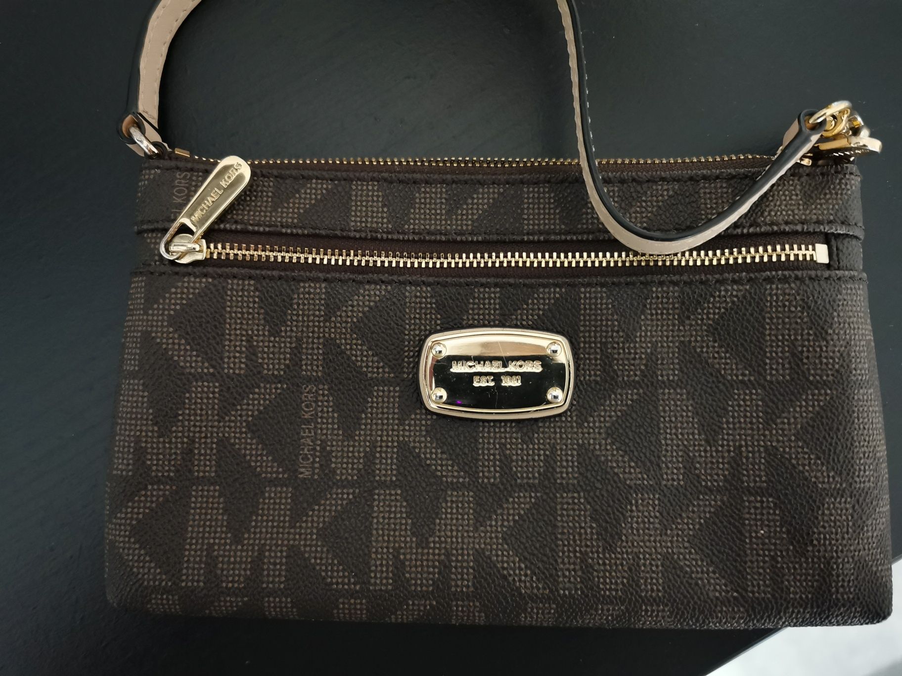 Mala Michael Kors