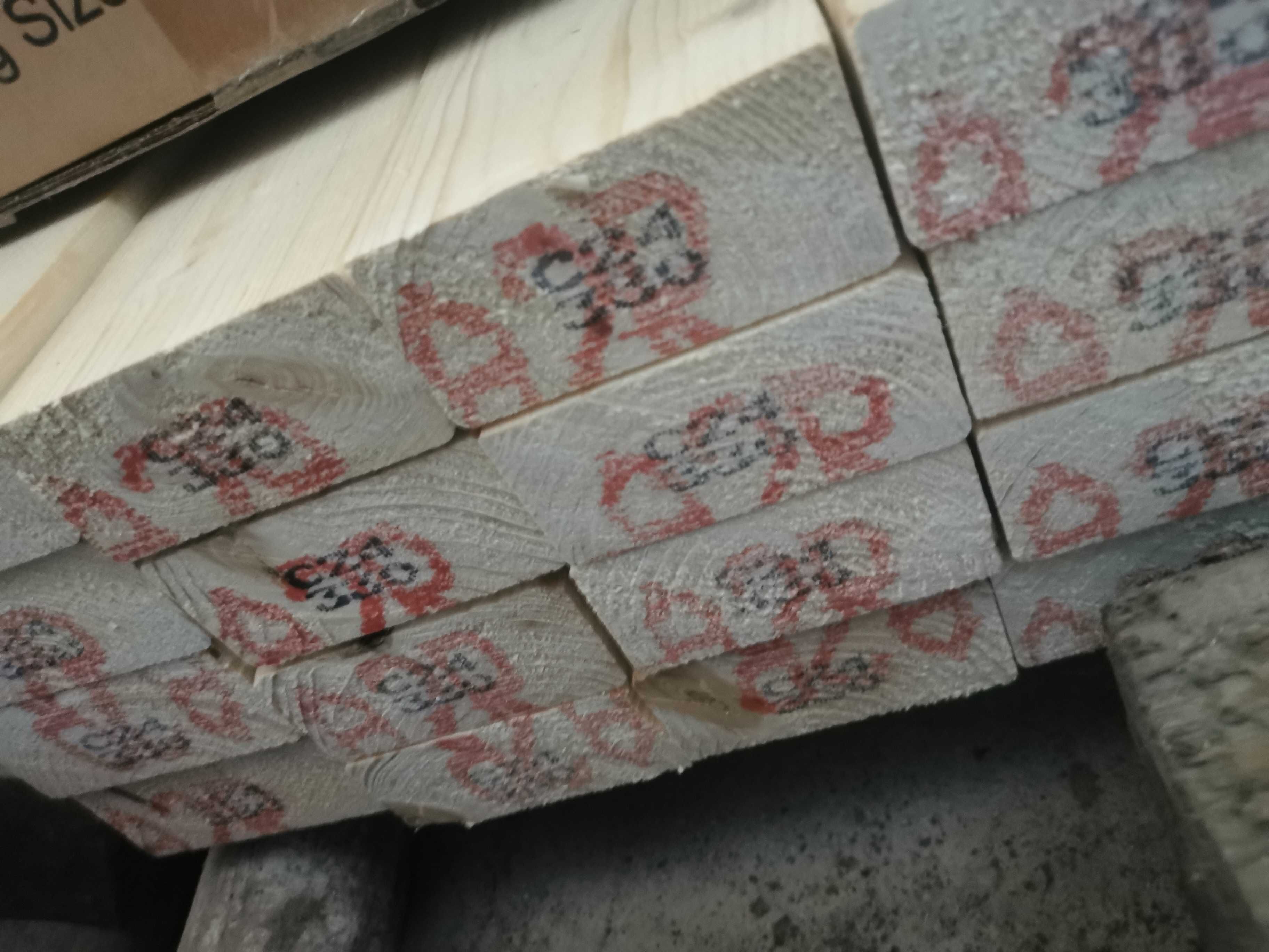 Drewno konstrukcyjne certyfikowane C24 Szkielety Domki