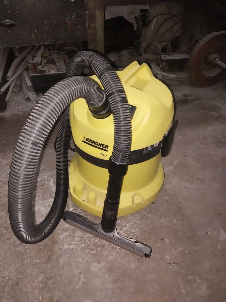 Продам пылесос KARCHER