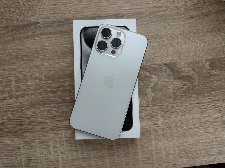iPhone 15 Pro Max 256 gb white (білий)