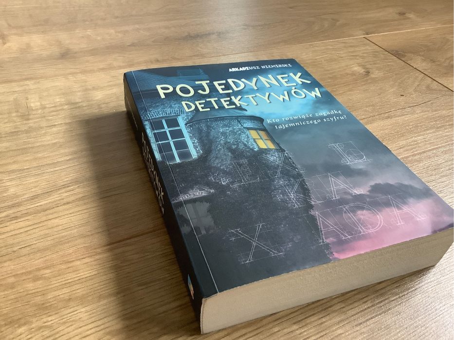 Pojedynek detektywów Arkadiusz niemirski ksiazki młodzieżowe