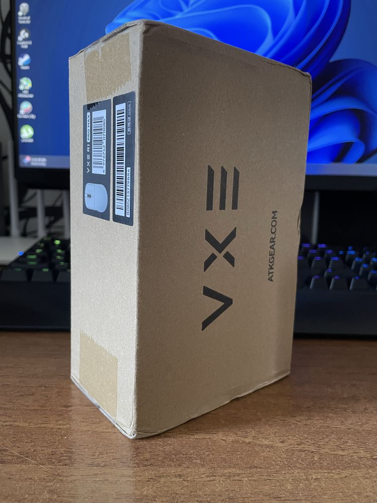 Ігрова бездротова компʼютерна мишка VGN VXE Dragonfly R1 Pro Max НОВА